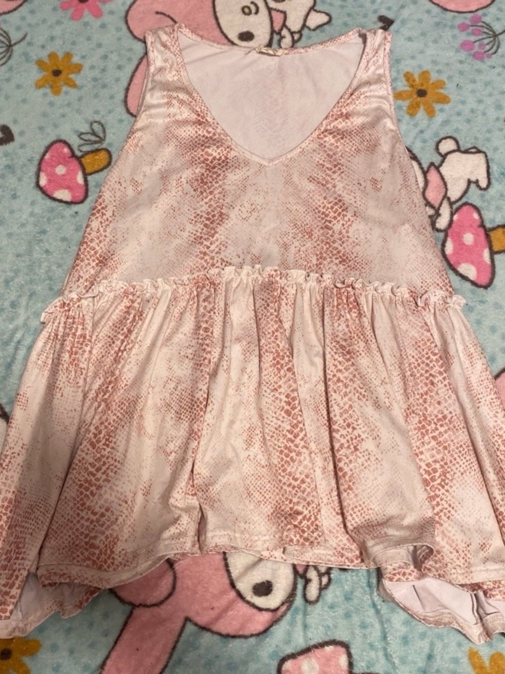 Sleeveless Pink Snake-Print Ruffle Tank Top